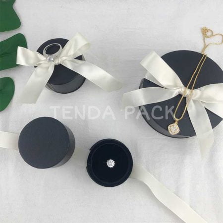 Round Jewellery Box With Ribbon for Ring : Earrings-4