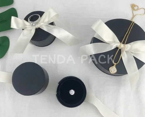 Round Jewellery Box With Ribbon for Ring : Earrings-4